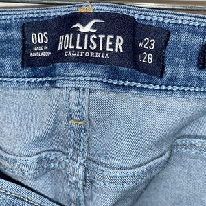 Hollister Jeans W23, L28. Light Wash, No Tears